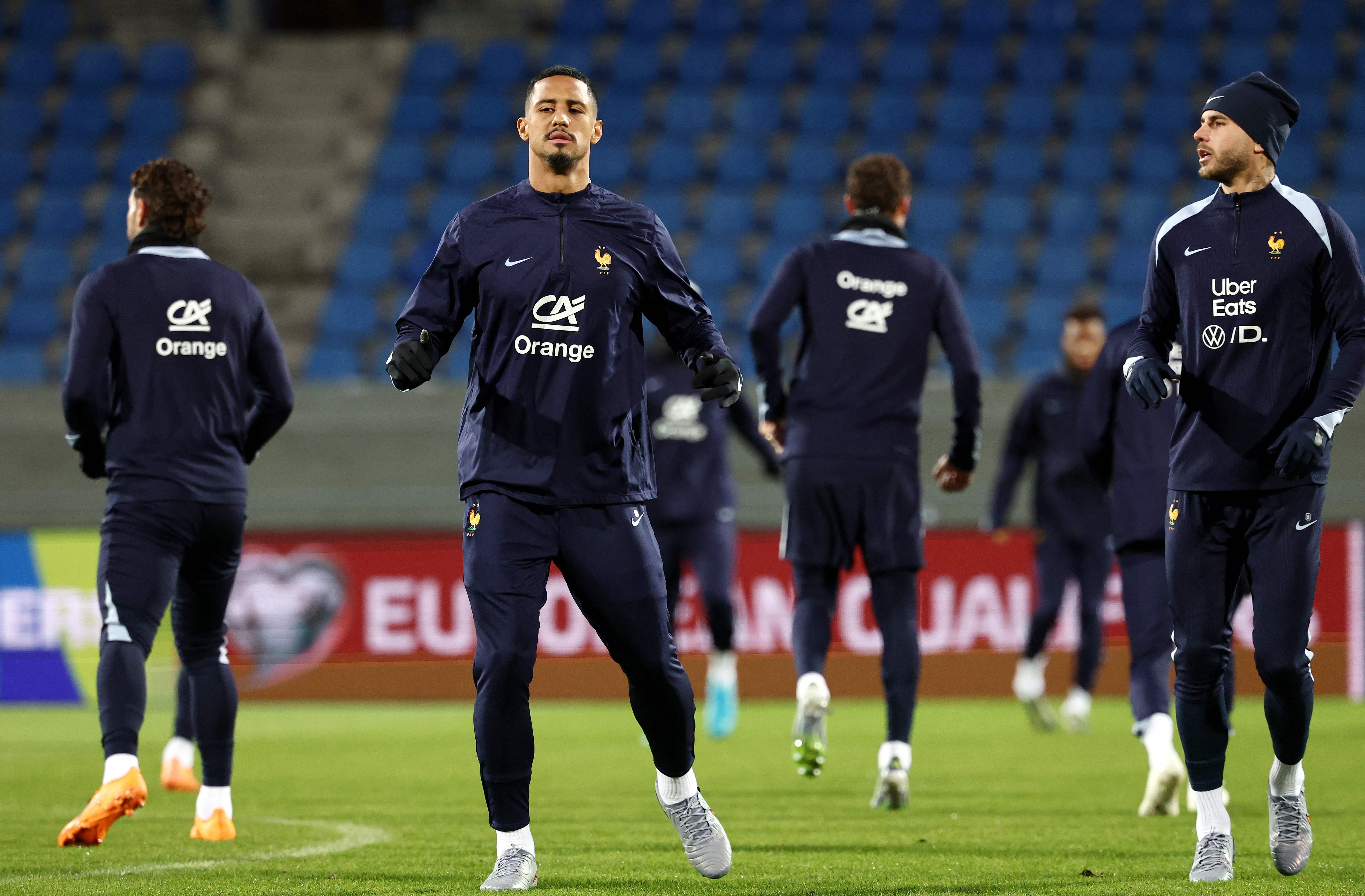 开云体育官网-北京国安训练开放日，国际比赛日迎来里程碑引欢呼，法国杯在即，训练强度明显提升的简单介绍