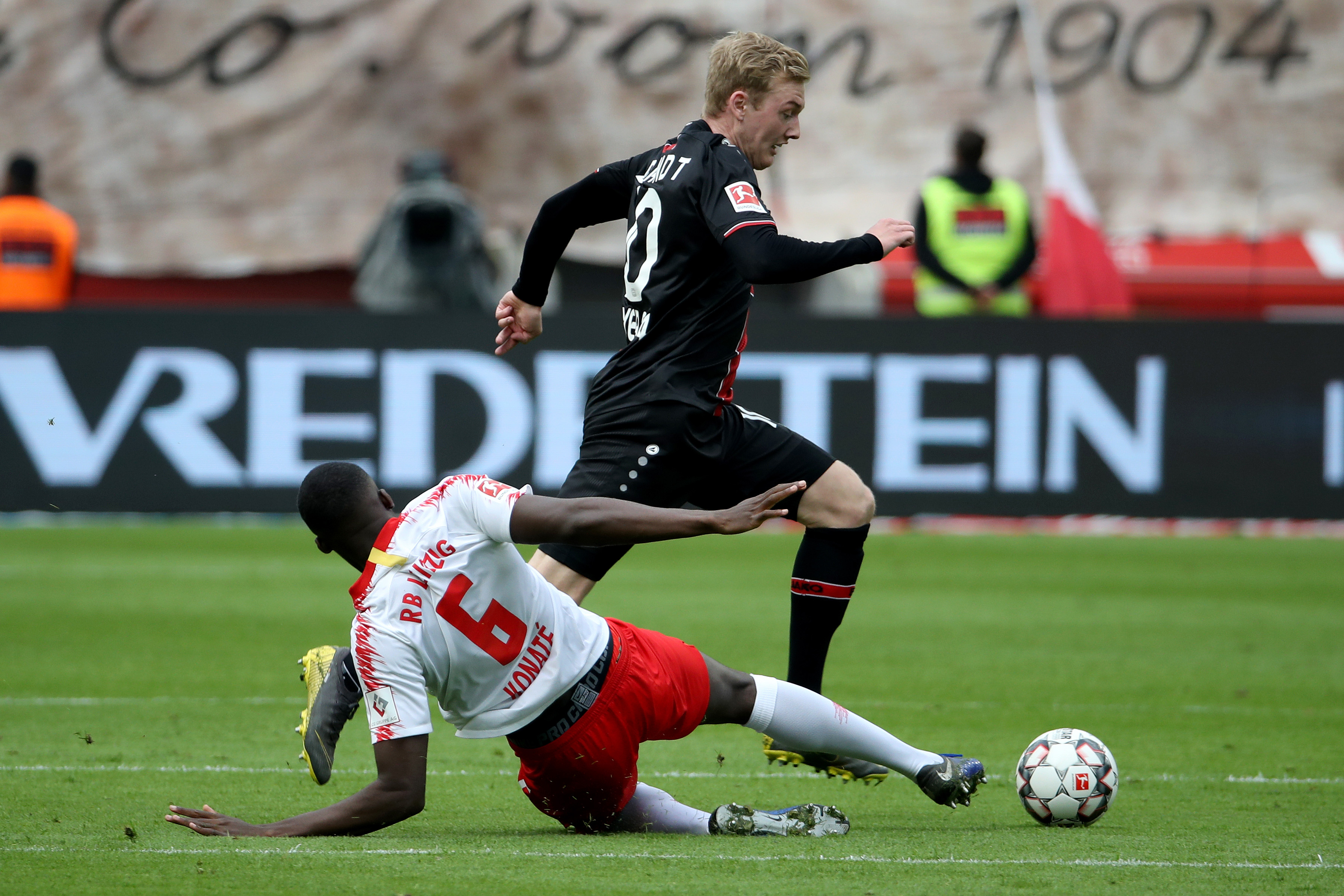 开云官网-包含国际比赛日克里夫兰骑士备战德甲，战术微调细节曝光，更衣室稳定，训练强度明显提升的词条