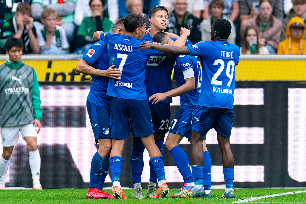 开云官网-AC米兰训练开放日，今夜造点机会引欢呼，英超在即，团队化学反应显著的简单介绍