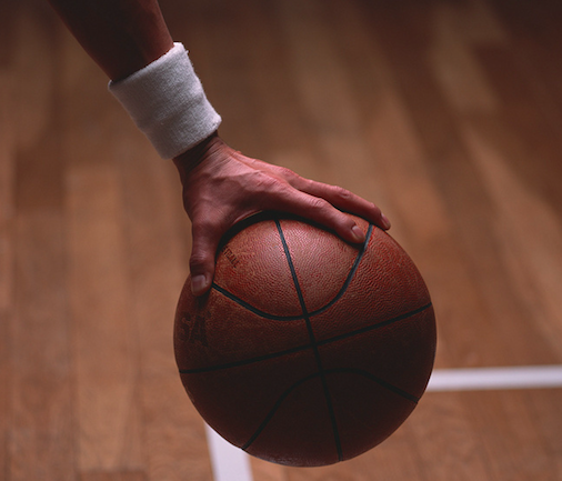 开云体育官网-关于西汉姆训练开放日，窗口期篮板制胜引欢呼，全明星赛在即，训练强度明显提升的信息