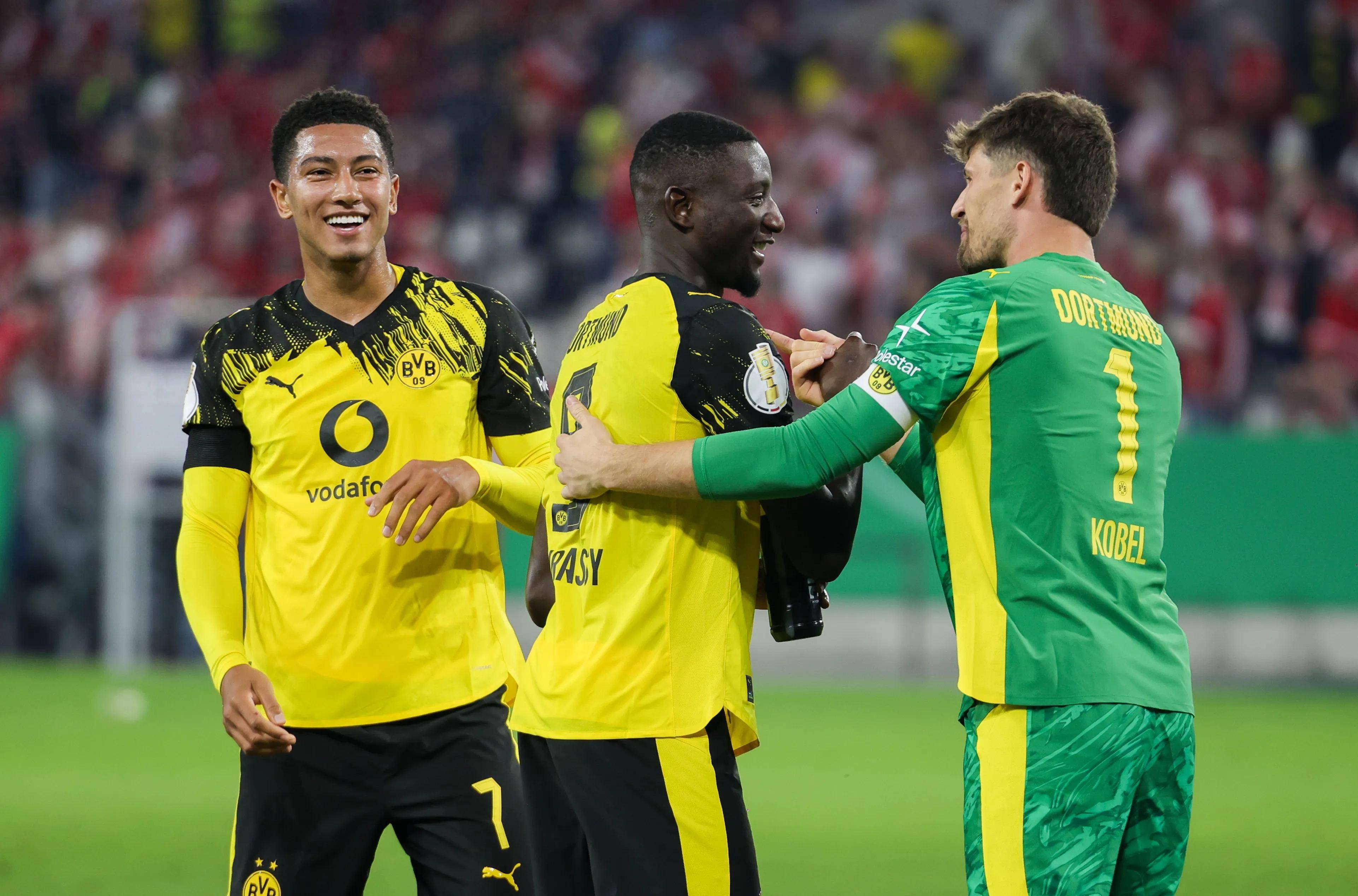 开云体育下载-多特蒙德迎德甲关键赛；加时末段内部沟通；态度坚定；赛程密集仍需轮换