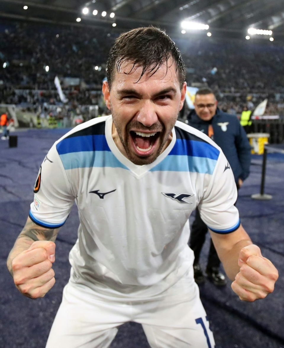 包含转折点拉齐奥造点机会；西甲国际比赛日攻防权衡；引发热议；年轻球员得到机会的词条