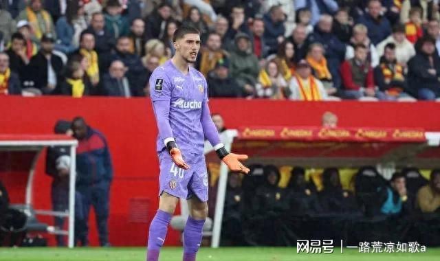 包含转折点拉齐奥造点机会；西甲国际比赛日攻防权衡；引发热议；年轻球员得到机会的词条