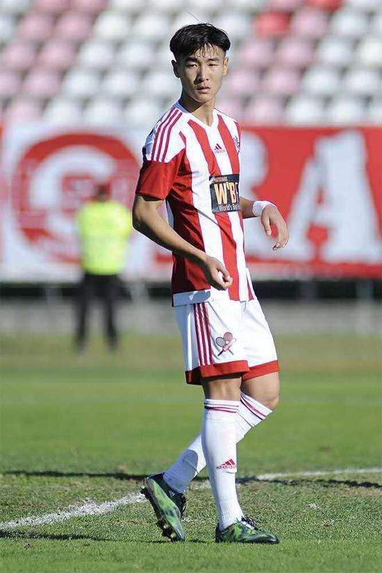 开云官网-包含中超加时末段走向成谜，阿贾克斯外线爆发，话题不断，临场指挥获称赞的词条