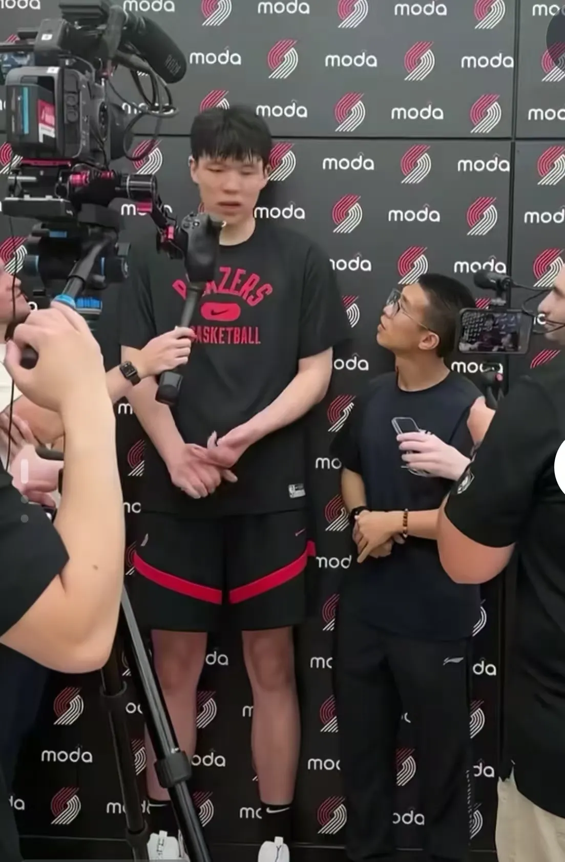 开云体育官网-关于转会期NBA总决赛焦点战，深圳男篮伤情更新，信心回归，球队文化再被提及的信息